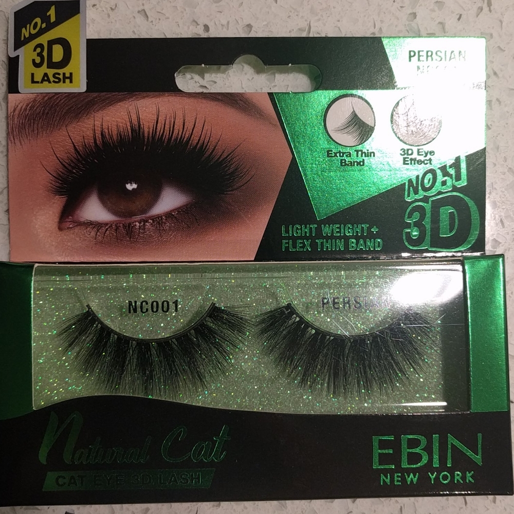 Beautiful eyelashes 🍀🌸🍀🌸🍀🍀🍀🍀🍀🍀